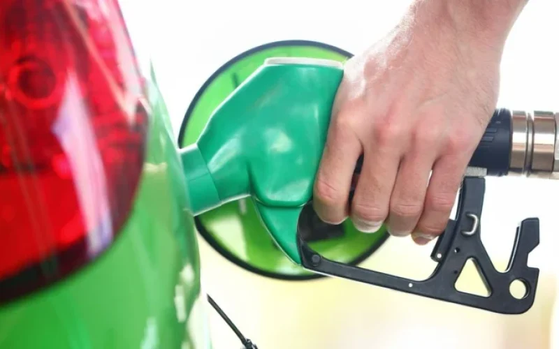 E32: Governo Avança na Mistura de Etanol na Gasolina em Maio, Impacto no Preço do Petróleo e Autossuficiência em Debate