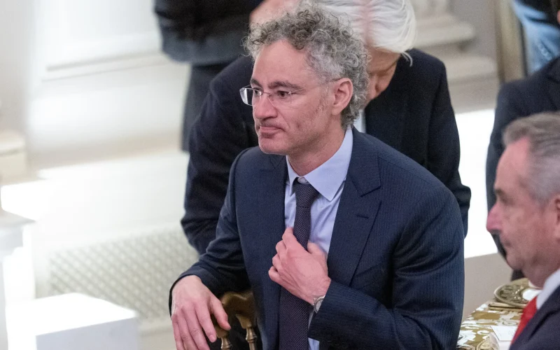 Palantir e o IRS: Como a Tecnologia de IA Está Revolucionando a Investigação de Crimes Financeiros e Impactando a Segurança Econômica