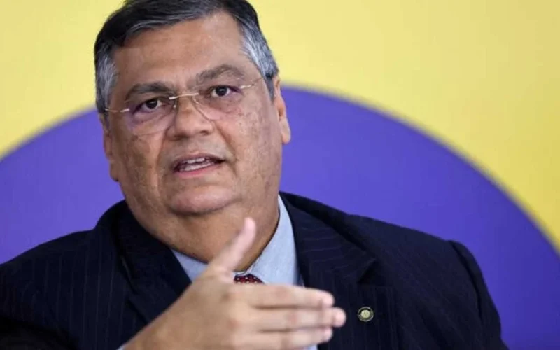 Justiça sob Fogo: Flávio Dino Propõe Penas Mais Duras Contra Corrupção no Sistema Judiciário Brasileiro