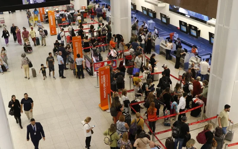 Cade Abre Investigação Contra Latam e Gol por Suspeita de Alinhamento de Preços e Aumento de Tarifas Aéreas no Brasil