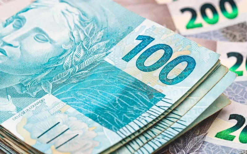 Selic a 14,50%: Descubra Quanto Rendem R$ 10 Mil na Renda Fixa Após Novo Corte de Juros
