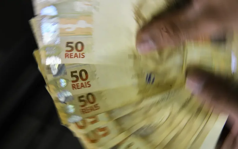 Selic 14,50%: Por que Setor Produtivo e Sindicatos Cobram Cortes Maiores e o Que Isso Significa para Sua Carteira