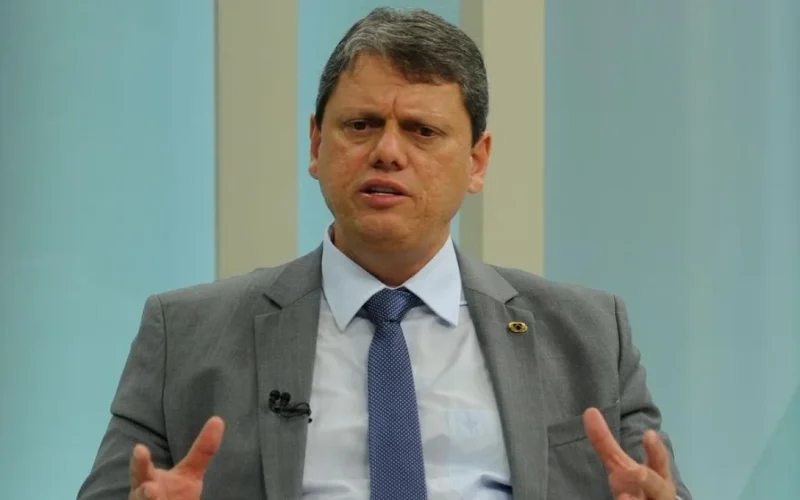 Rejeição de Messias no STF: Tarcísio Sinaliza Crise de Força de Lula e Fragilidade do Governo