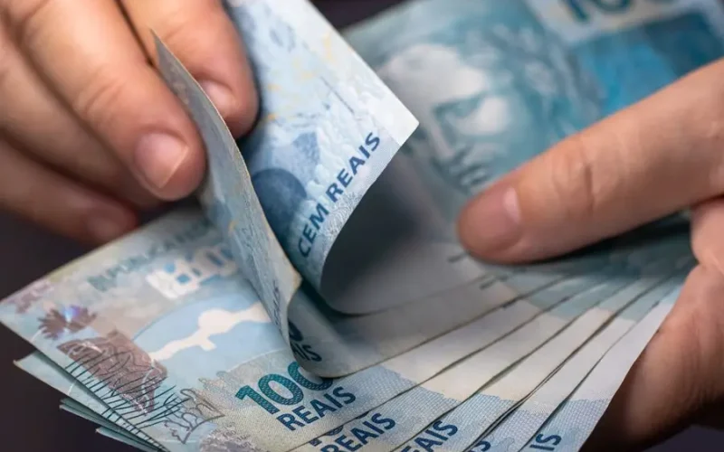 Força do Real Subestimada pelo Mercado: Kinea Aponta Âncora Contra Inflação e Impactos da Guerra