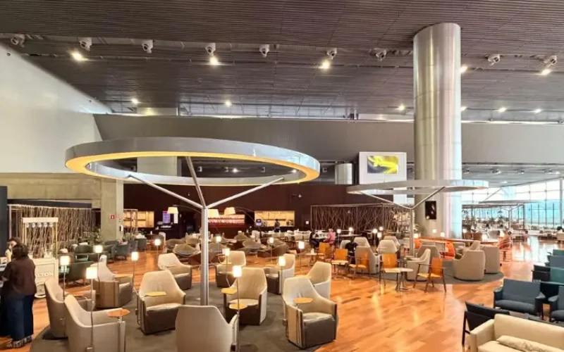 Banco do Brasil acirra disputa por alta renda em Guarulhos com sala VIP exclusiva, desafiando rivais privados