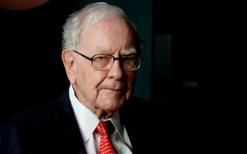 Berkshire Hathaway: O Fim da Era Buffett e o Novo Comando de Greg Abel em 2026