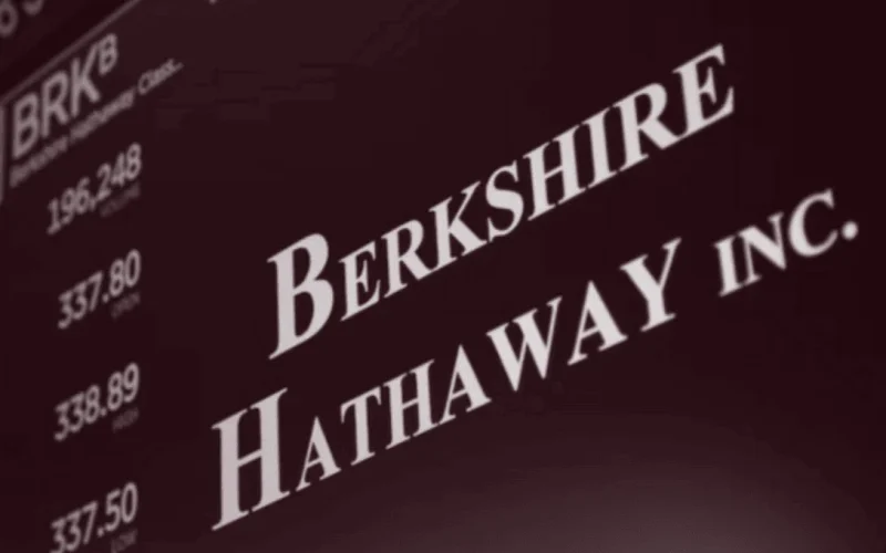 Berkshire Hathaway Pós-Buffett: Greg Abel Revela Planos para IA, Foco em Ações e Futuro do Conglomerado